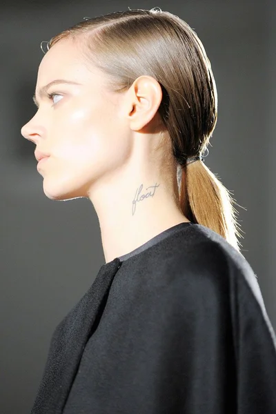 Look 13